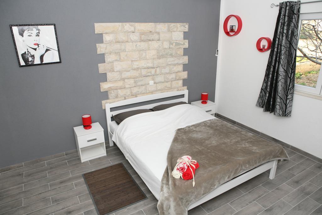 Apartments & Room Dijana Трогир Номер фото